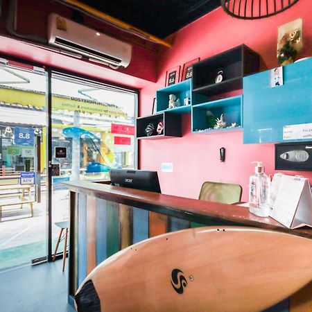 Oyo 1074 Fin Hostel Παραλία Κάτα Εξωτερικό φωτογραφία