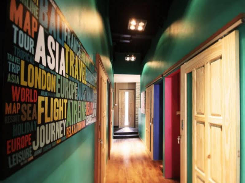 Oyo 1074 Fin Hostel Παραλία Κάτα Εξωτερικό φωτογραφία